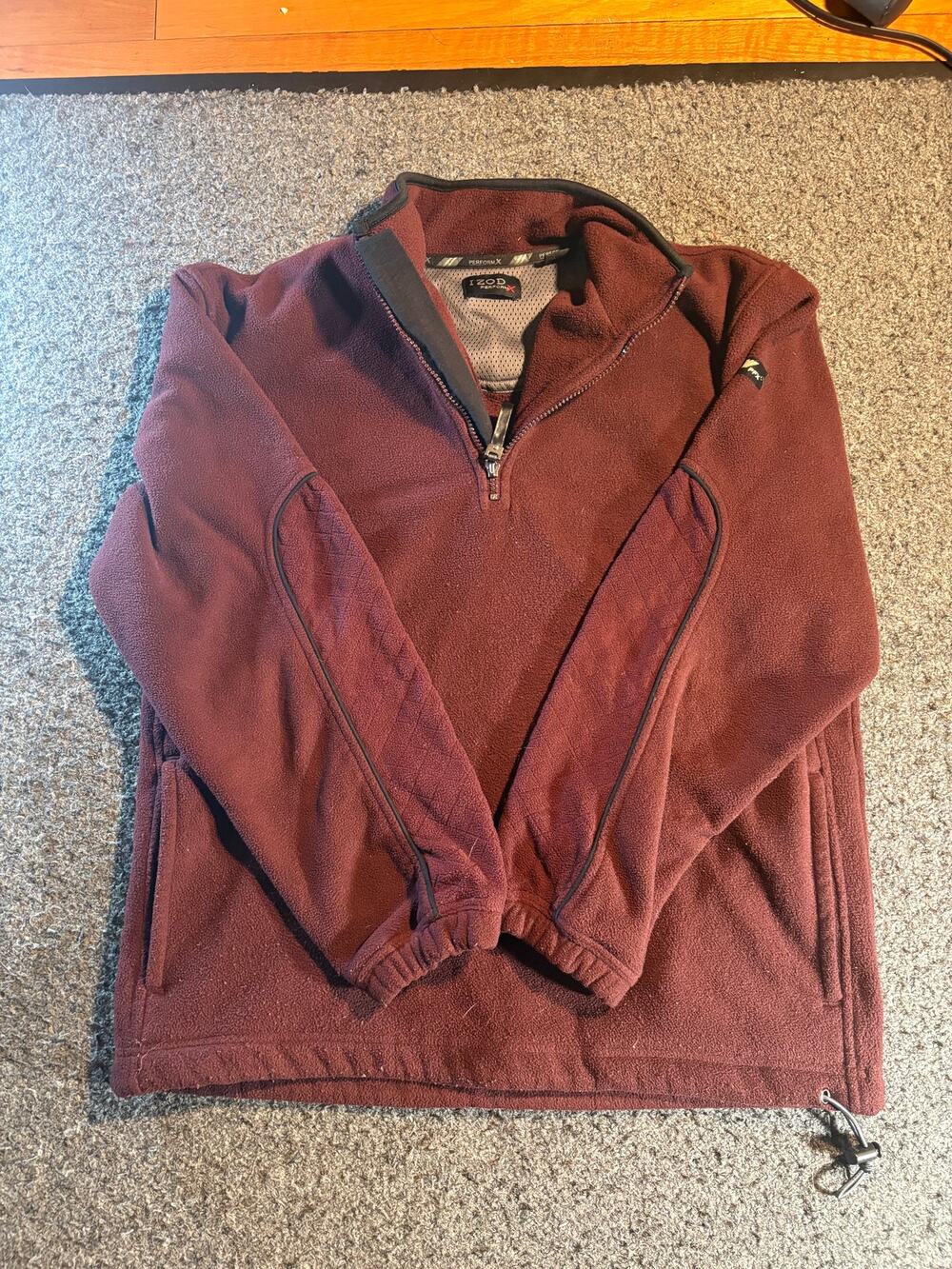 Izod PFX Men's Quarter-Zip Fleece Pullover - Burgundy M